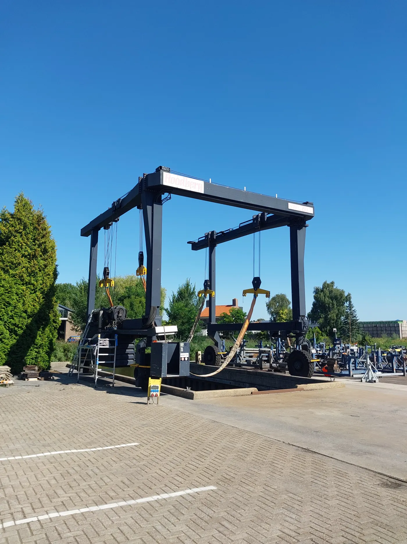 Botenlift: alle hydraulische slangen vervangen op locatie